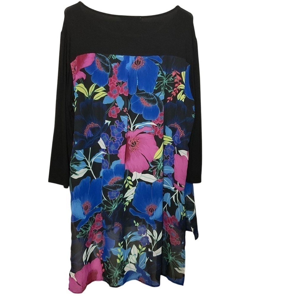 Kate & Mallory Black Tunic with Scoop Neck 3/4 Sleeve Graphic Style - Picture 2 of 7